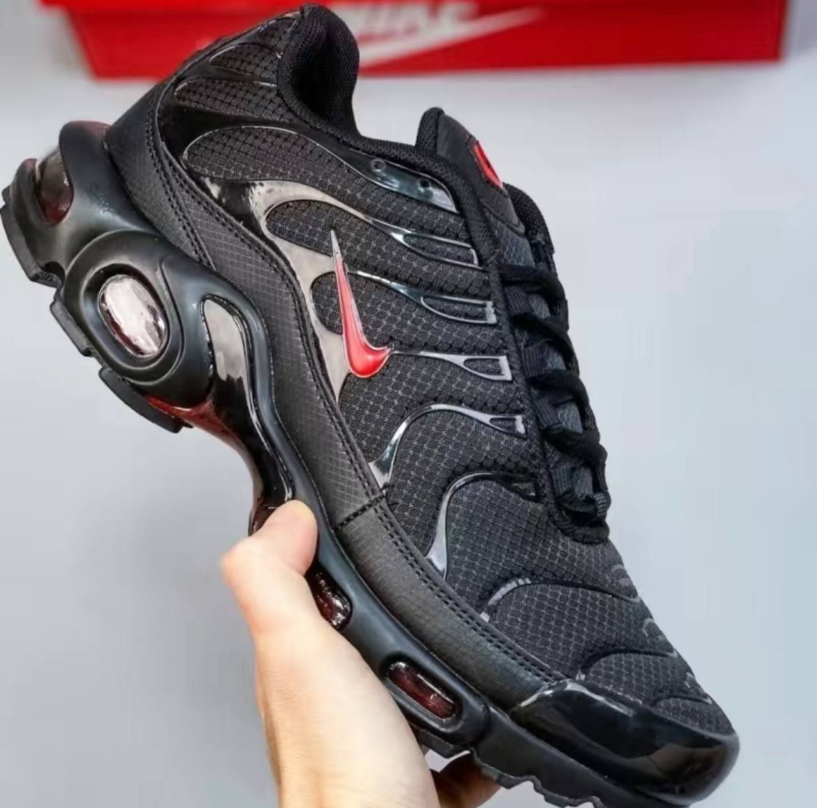 Кросівки Nike Air Max Plus Tn