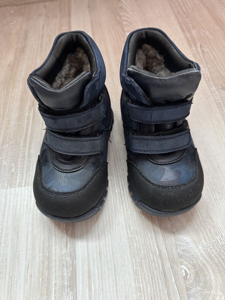 Зимові дитячі якісні черевики 25 розмір