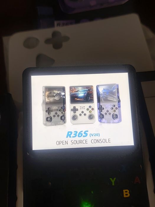 Przenosna mobilna  mini konsola do gier retro Game Console