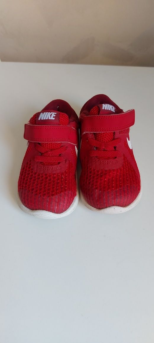 Кросівки Nike 22 розмір