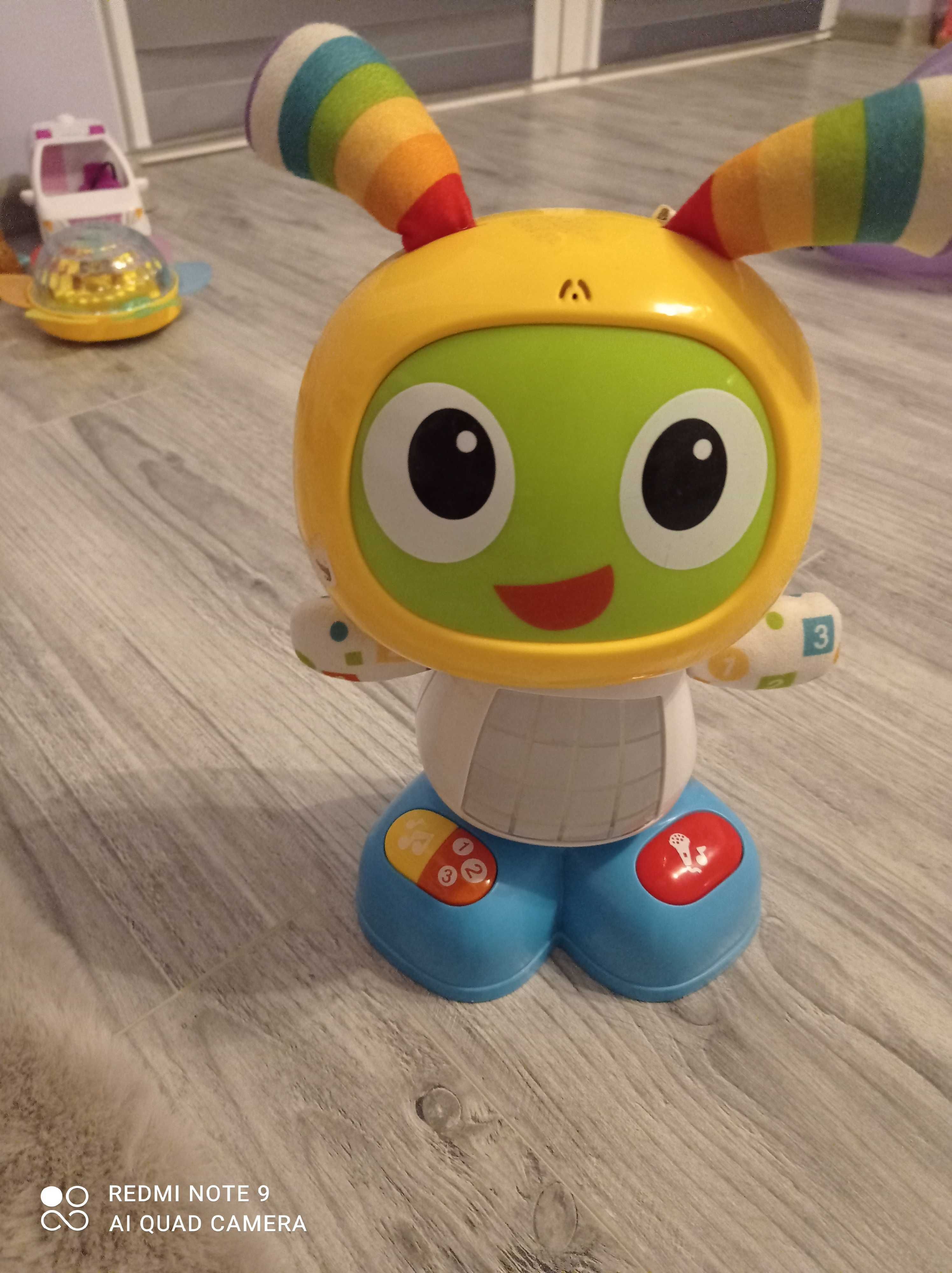 Fisher-Price Bebo Tańcz i śpiewaj ze mną