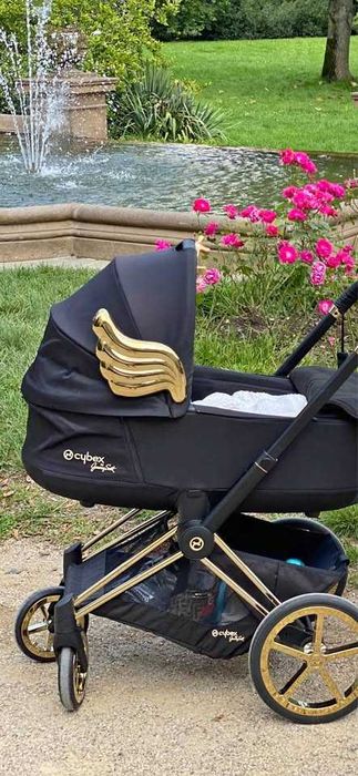 Cybex priam wings BY JEREMY SCOTT black