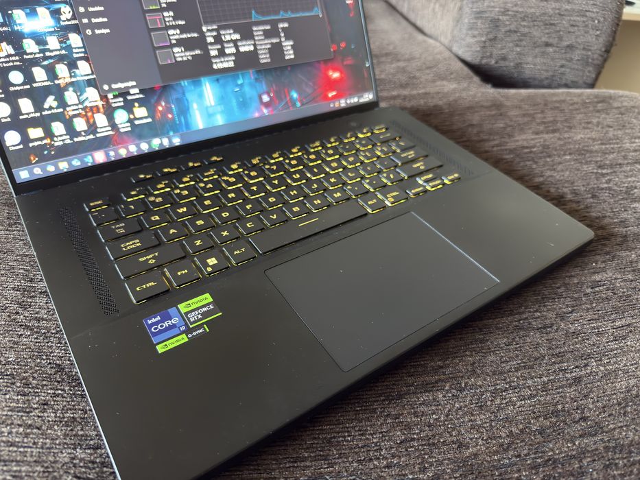 Notebook Portatil Gamer ASUS ROG Zephyrus M16 QHD - i9, 32gb, 4070, 1t