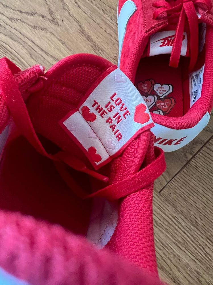 Nike Cortez Valentine’s Day edition eur 38