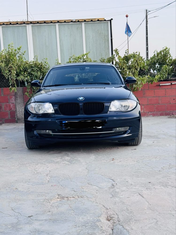 Bmw 118 d   (Carro pouco negocial)