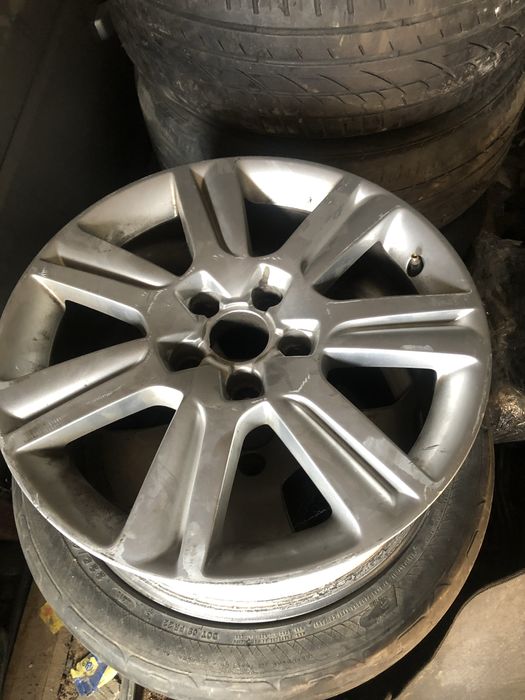 Колісний диск audi a4 b8 8K0601025B 7.5Jx17H2 ET45 r17