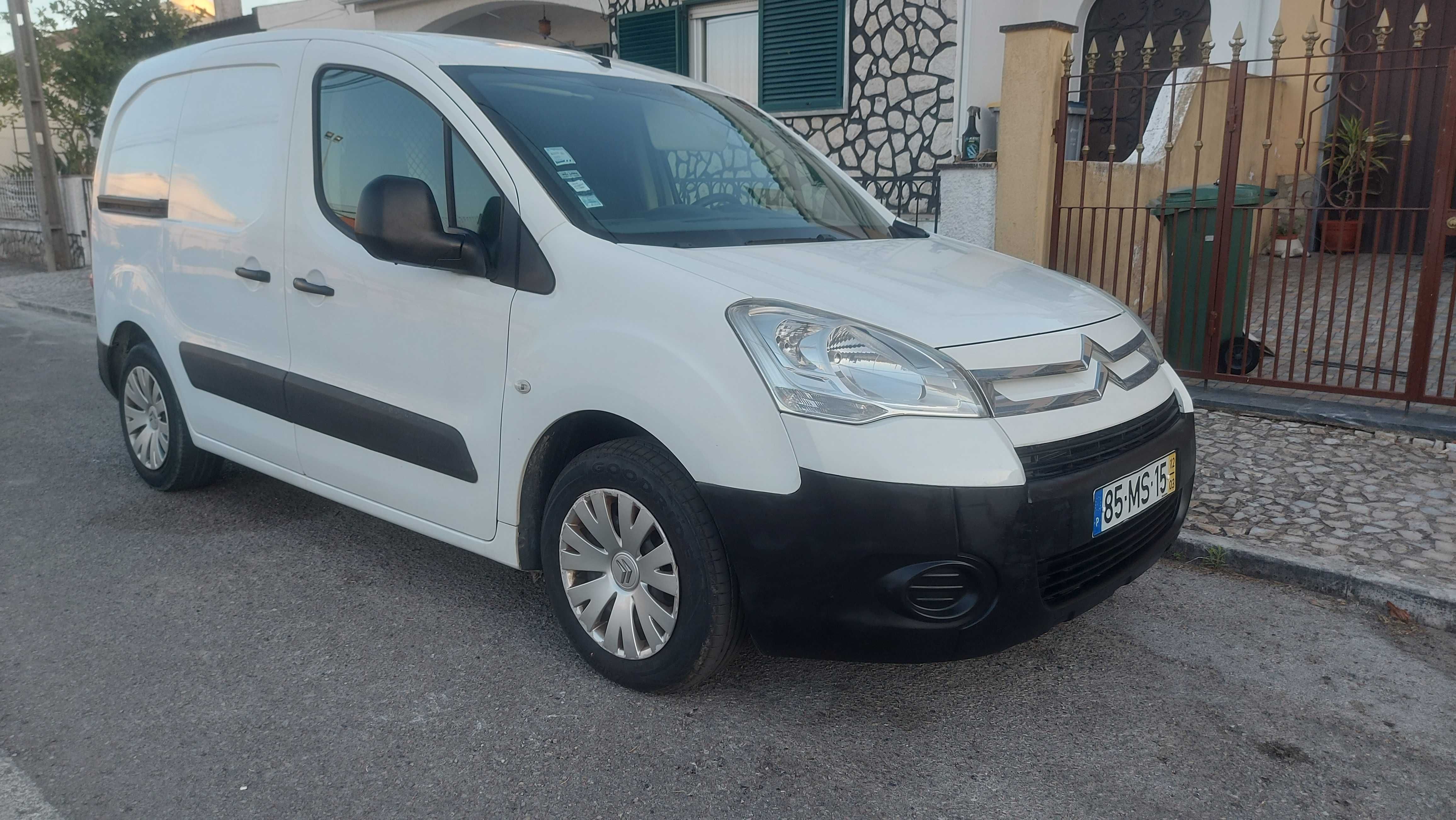 Citroen Berlingo 1.6 HDI  C/ Frio  e Iva dedutível