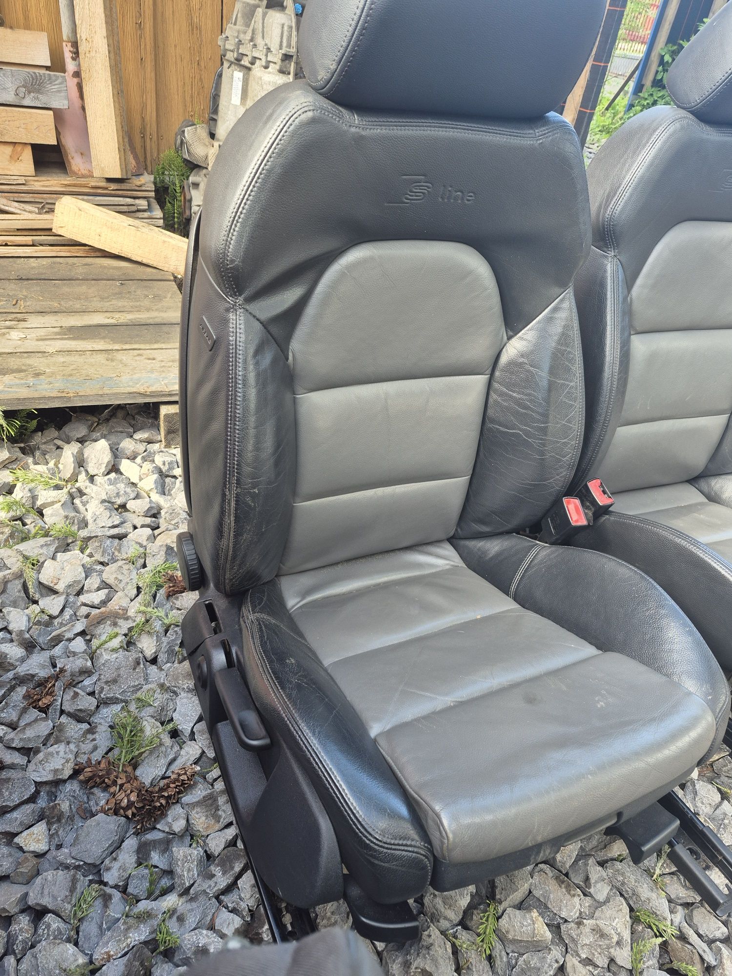 fotele skóra audi a4 b7 b6 monitorki w zaglowkach