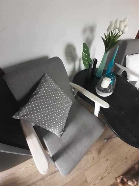 Fotele Lisek + stolik  PRL  Lis retro