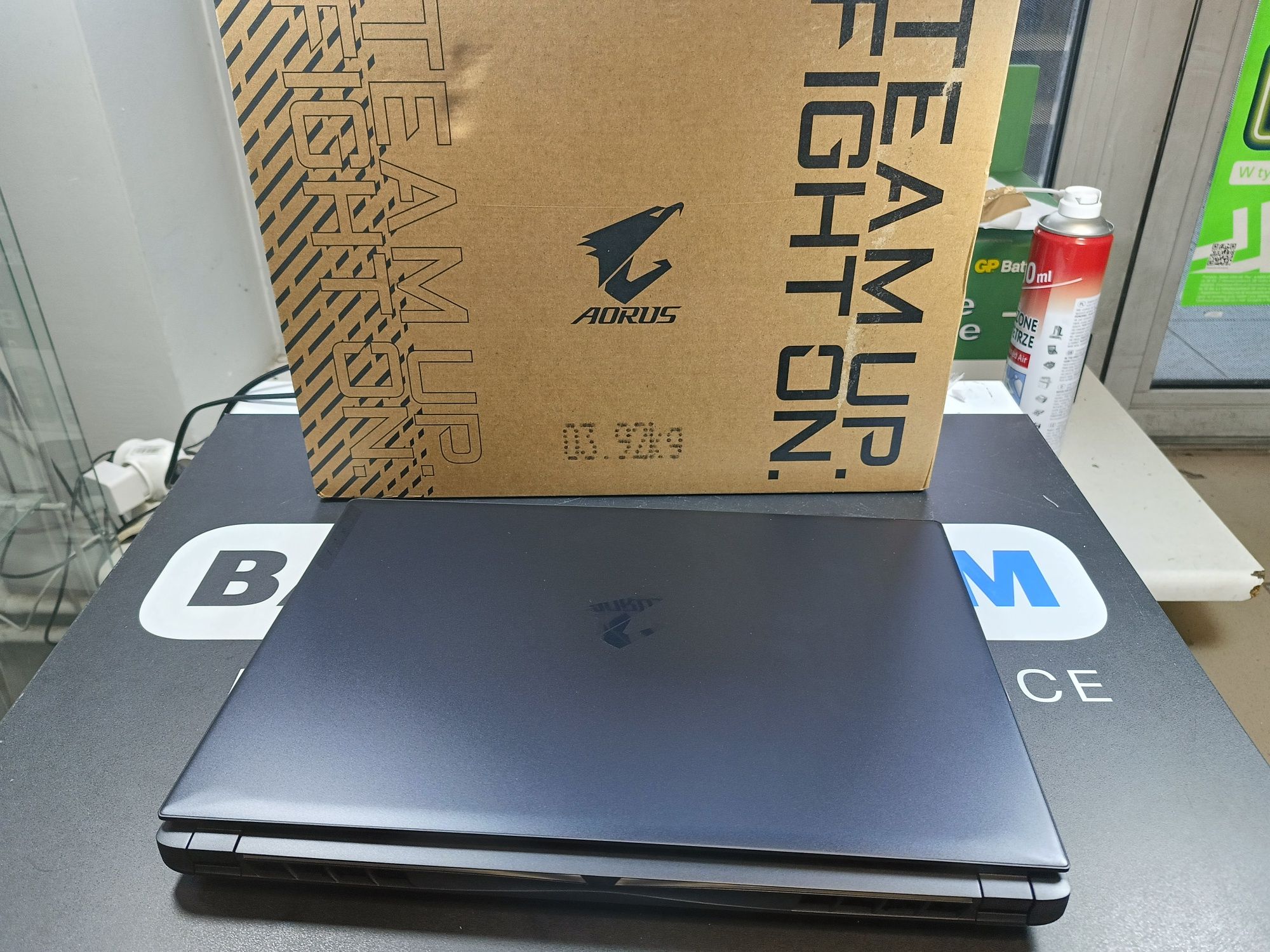 Sklep nowy laptop Gigabyte Aorus 16X 2024 RTX4060 8G i7 1TB 16gb 16"