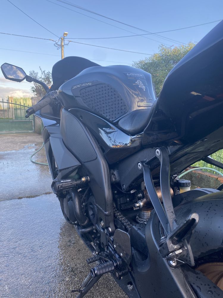Kawasaki zx10r 2010