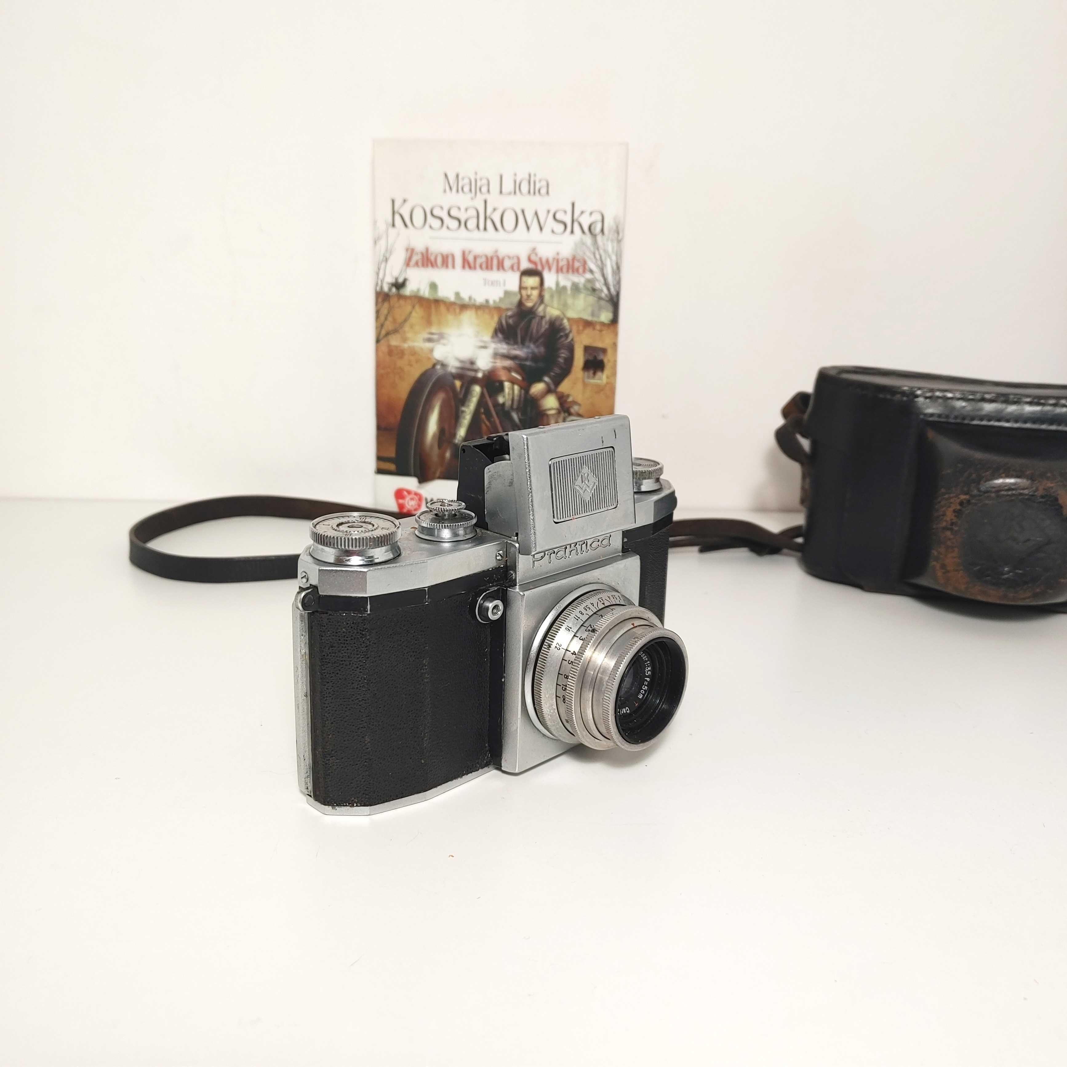 Lustrzanka analogowa PRAKTICA KW  I Gen 1949 rok Carl Zeiss Tessar M42