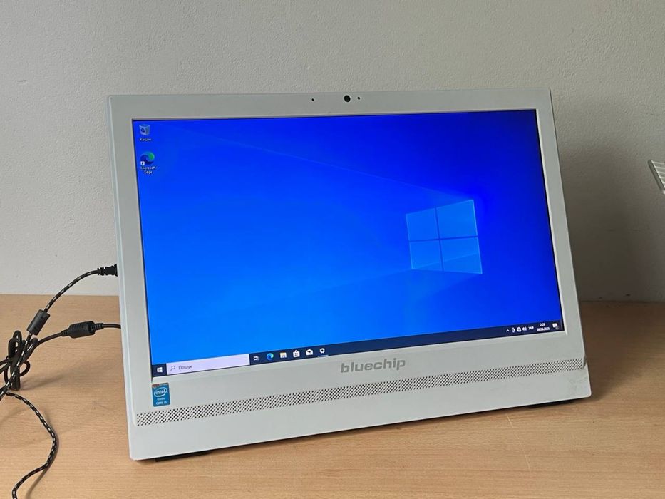 Моноблок Bluechip Intel Core i5-4570S / 8 ГБ / 232 ГБ HDD