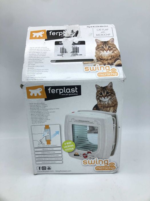 Kocia klapa Ferplast z mikrochipem 4w1 biała dla bezpieczeństwa kota