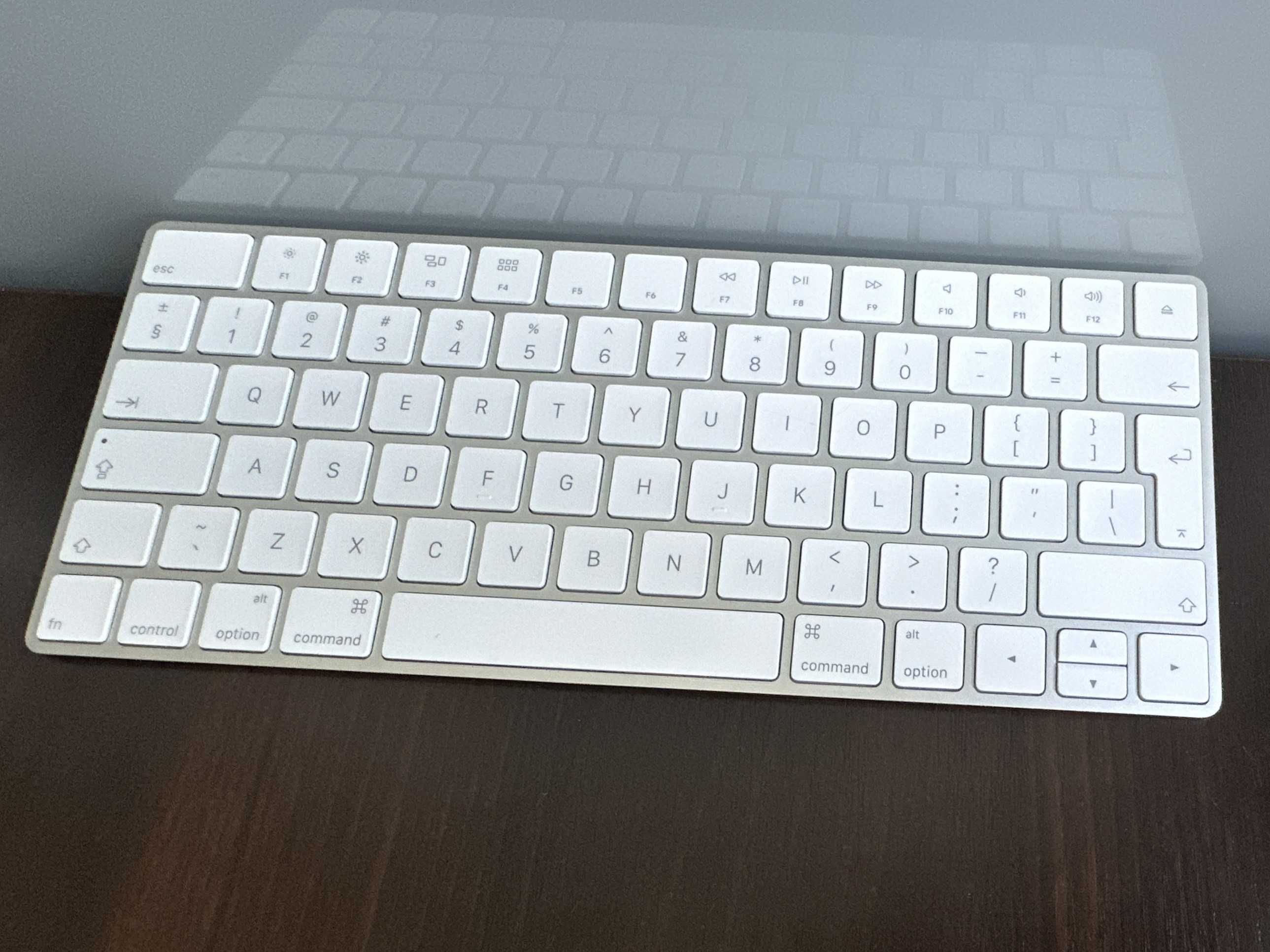 Клавиатура APPLE A1644 SILVER (MLA22)