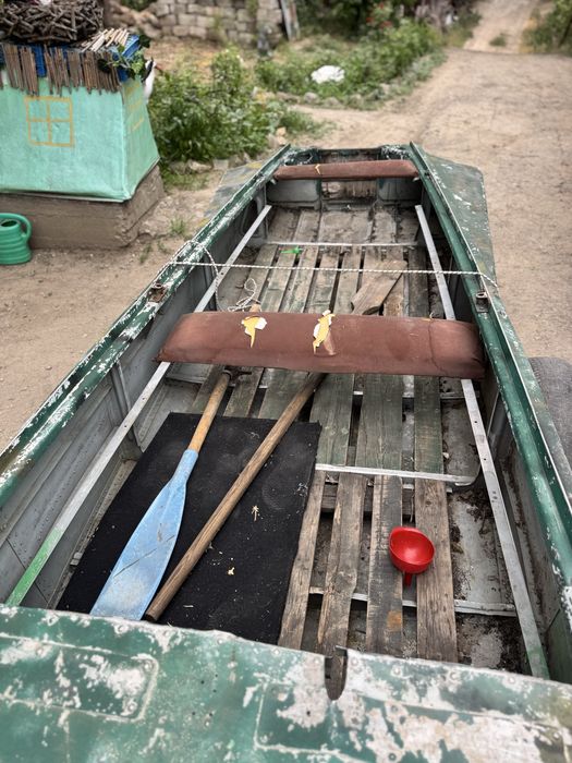 Лодка южанка с документами