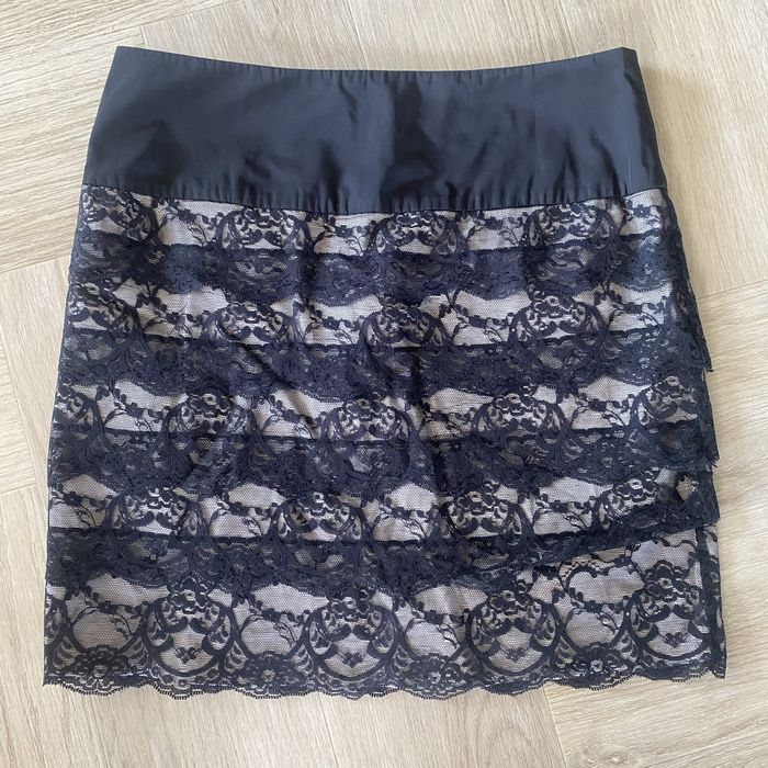 Spódniczka mini koronkowa Orsay S 36