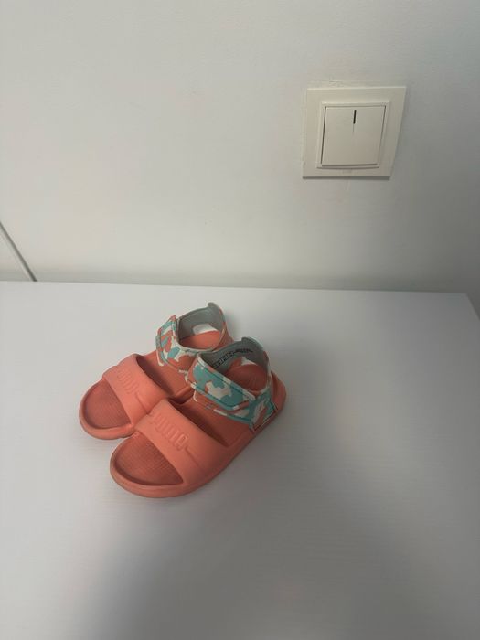 Босоніжки Puma для дівчинки