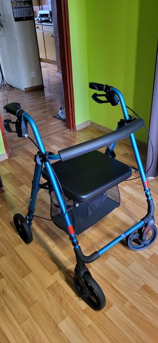 Chodzik nowy balkonik