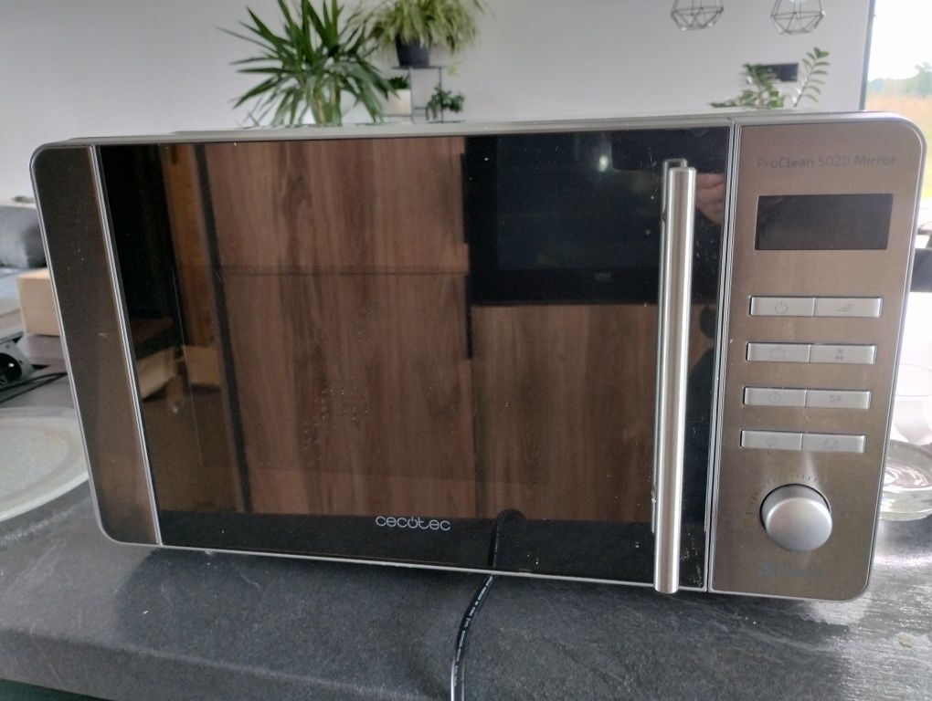 Cecotec ProClean 5010 mikrofalówka 700W używana sprawna