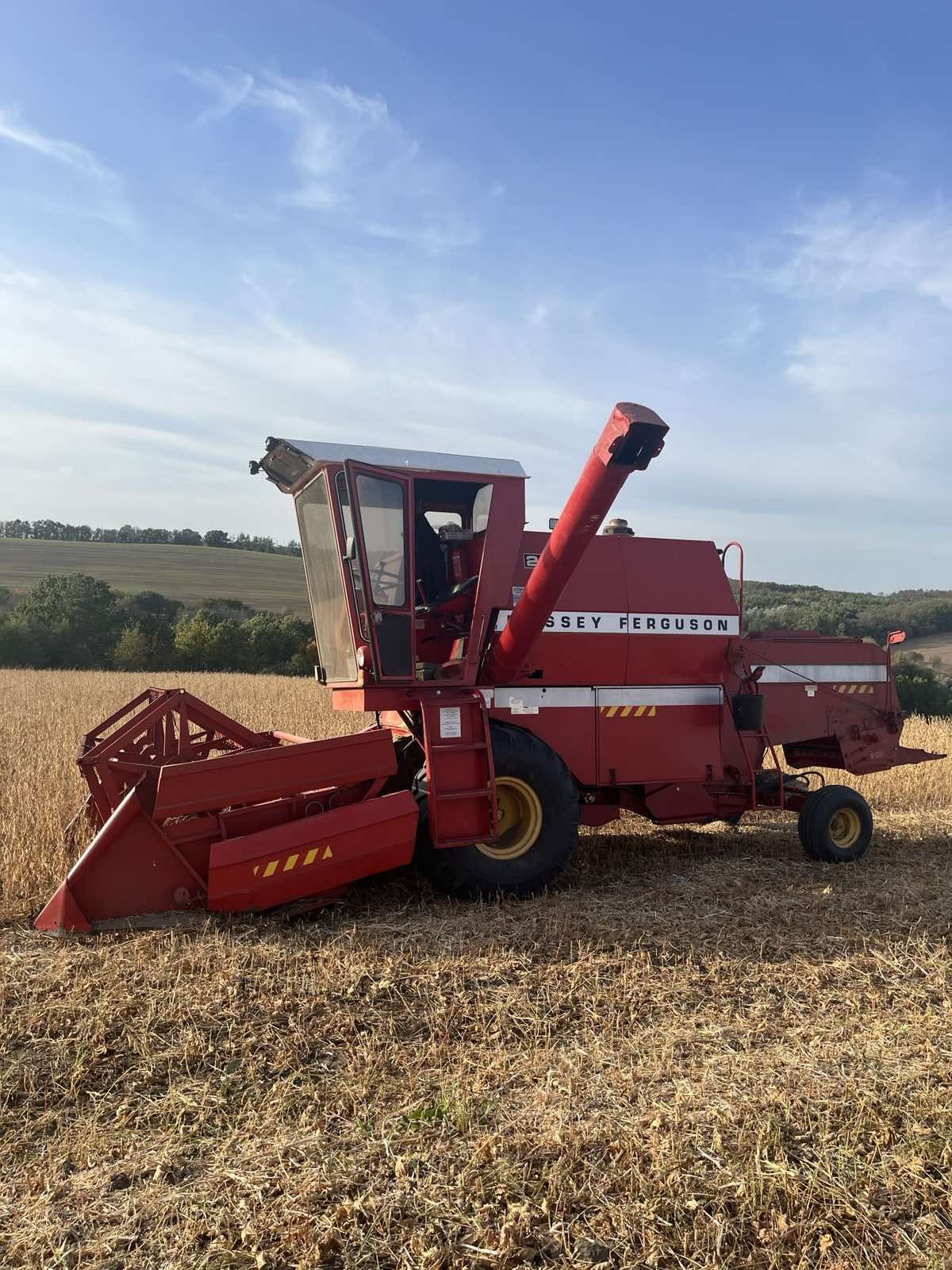 Породам комбайн MASSEY FERGUSON 206