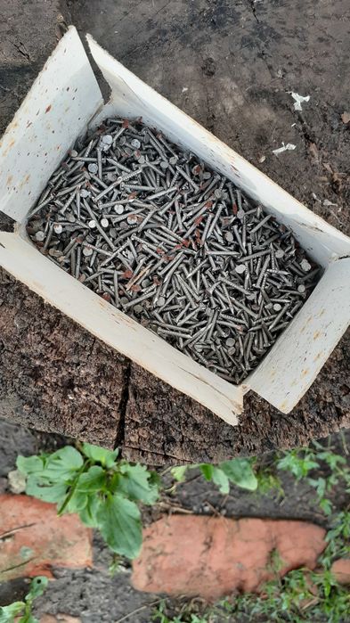 Вила советские  Газовий балон коса. Ножницы садовые, круги точильные