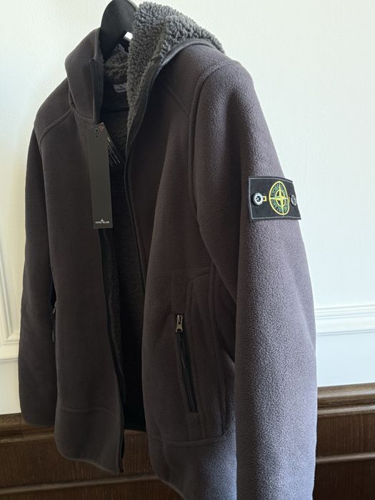 Сіра флісова куртка Stone Island