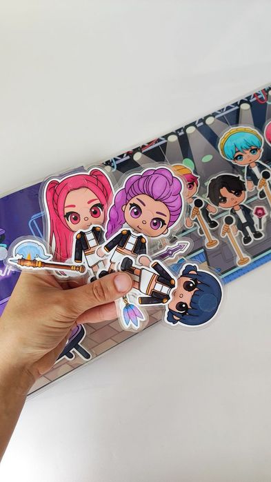 Книжка на липучках K-POP