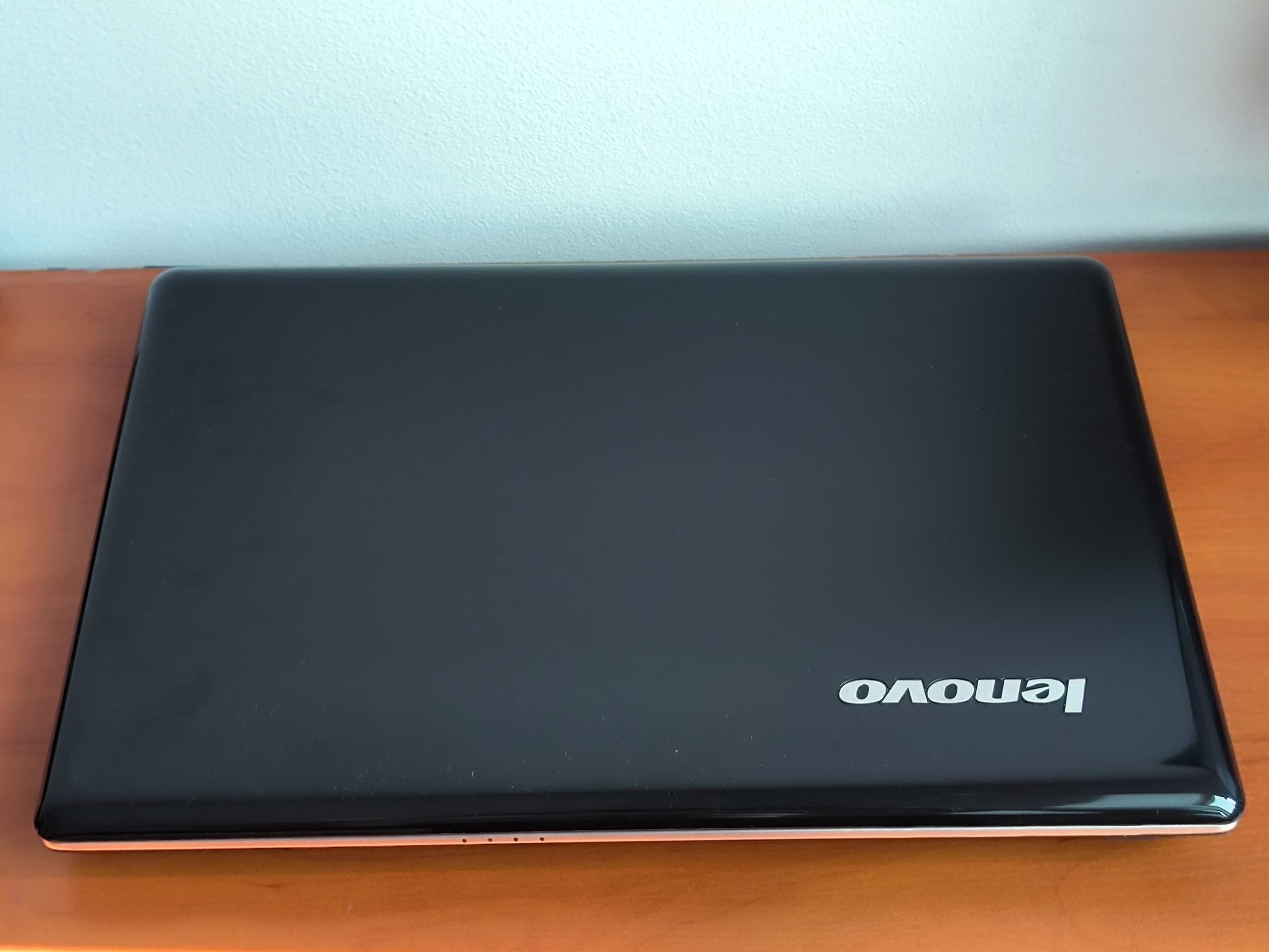 Laptop Lenovo Z565 uszkodzona matryca