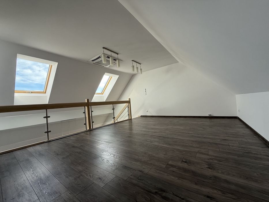 Sprzedam przestronne mieszkanie 3-pokojowe – 99 m², centrum miasta