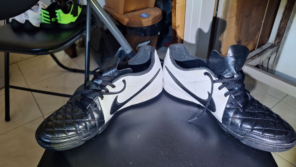 Sapatilhas nike futebol adulto