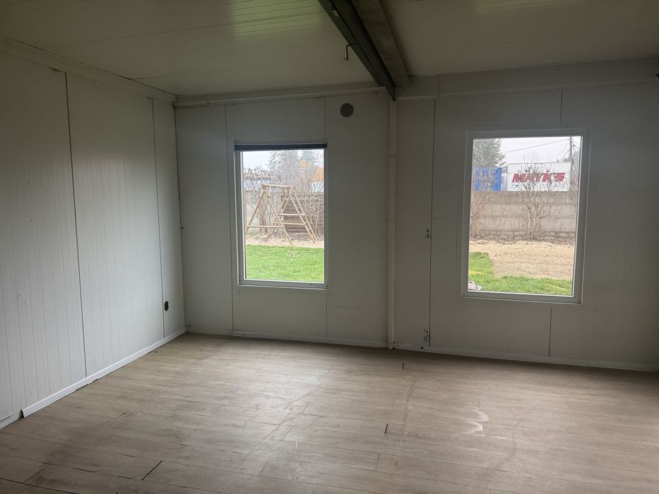 Kontener modulowy ok. 35m2 z toaleta, zapleczem i zadaszeniem 7,6 x 5m