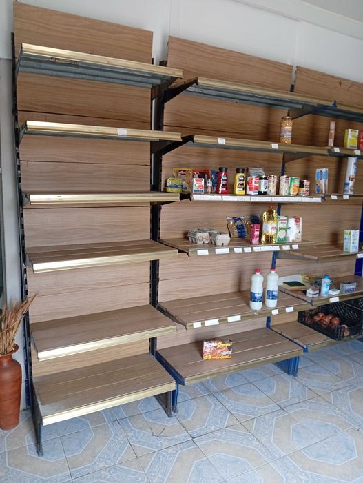 Prateleiras ( estantes)