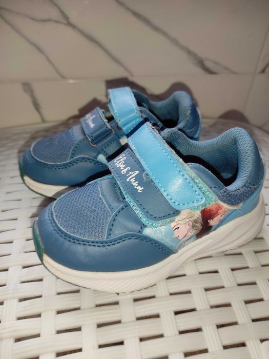 Продам дитячі кросівочки