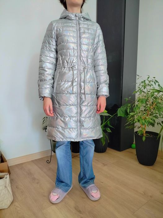 Płaszcz pikowany z połyskiem z kapturem Reserved 158/164