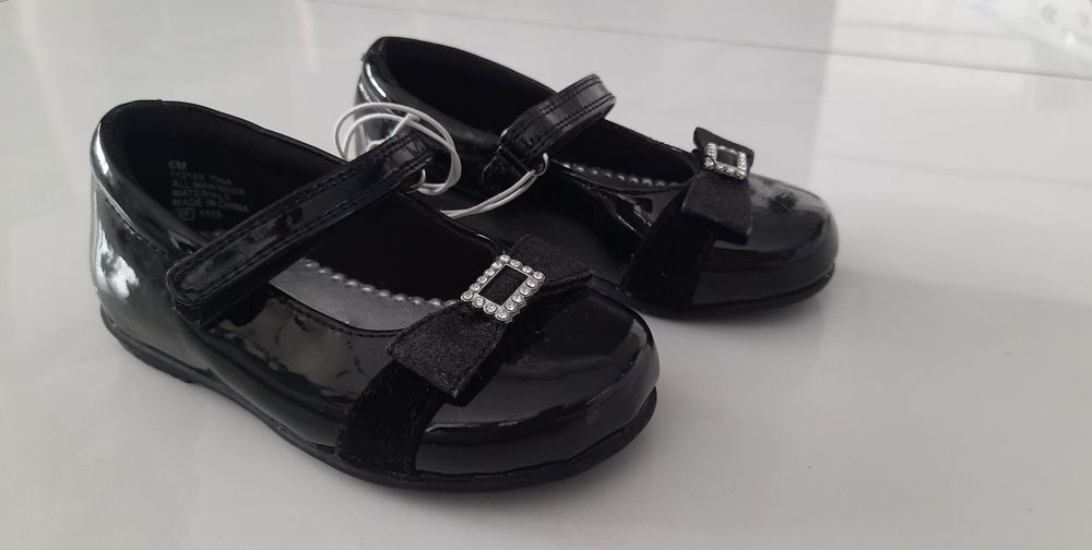 NOWE śliczne lakierki, czółenka eleganckie czarne. Rozmiar 21