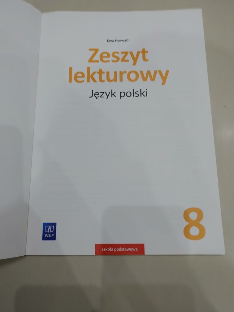 Zeszyt lekturowy Język polski 8