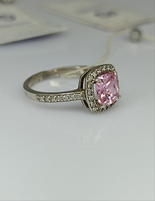 Серебряный набор 925 пробы новый серьги, кольцо и кулон