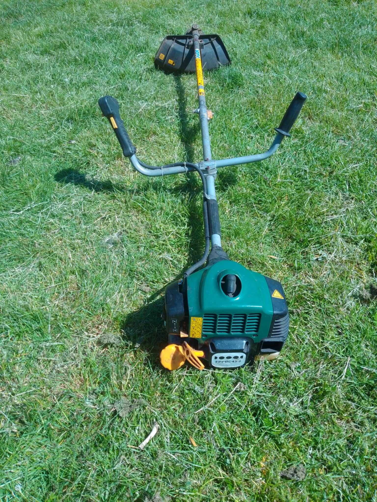 Kosa spalinowa do trawy