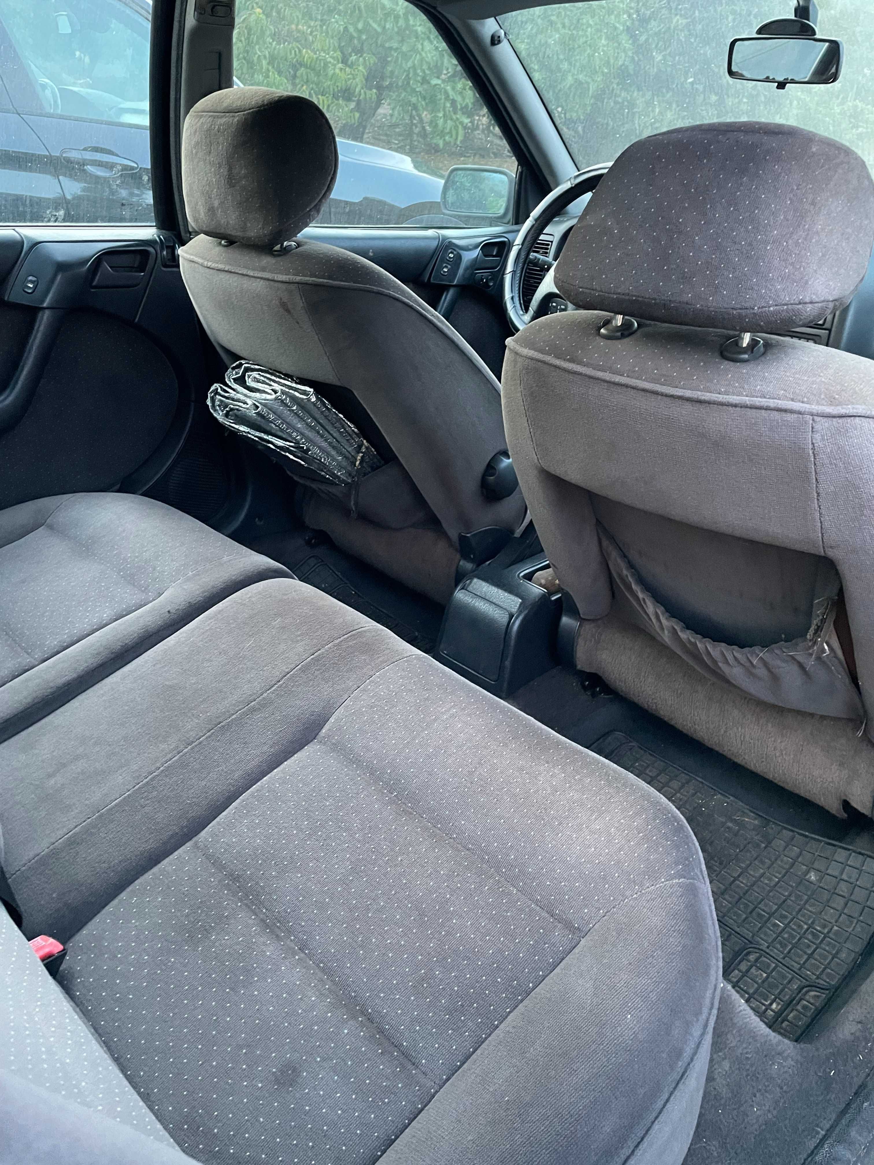 Citroën Xantia - Conforto espaço para suas viagens!