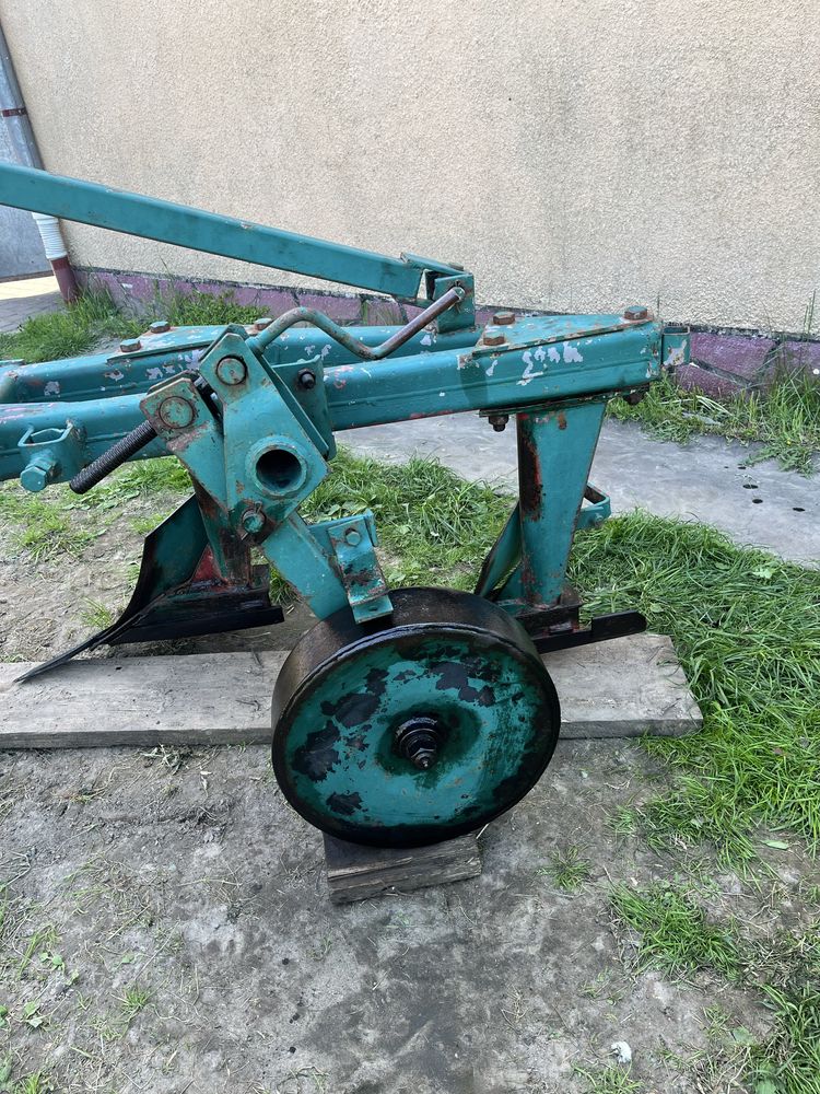 Плуг 2/25 см Unia Grudziadz