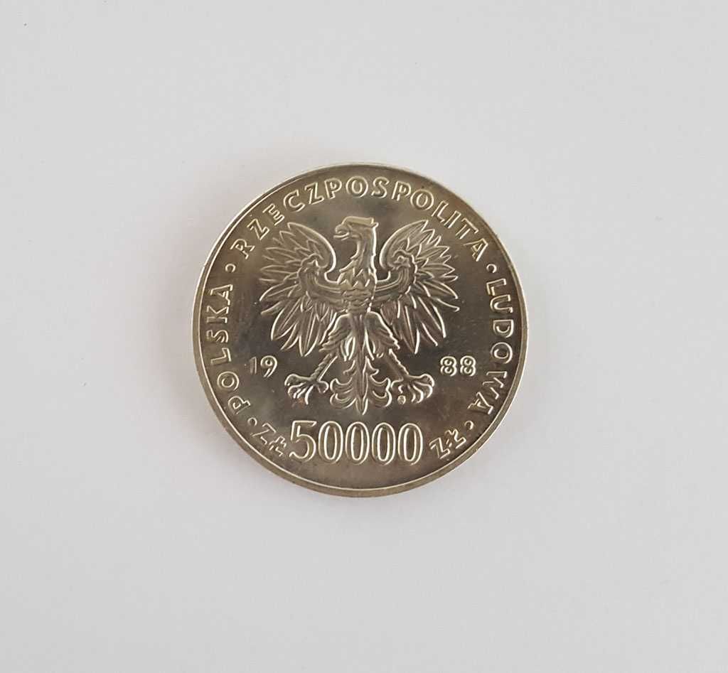 Srebrna kolekcjonerska moneta z Józefem Piłsudskim 70-ta rocznica