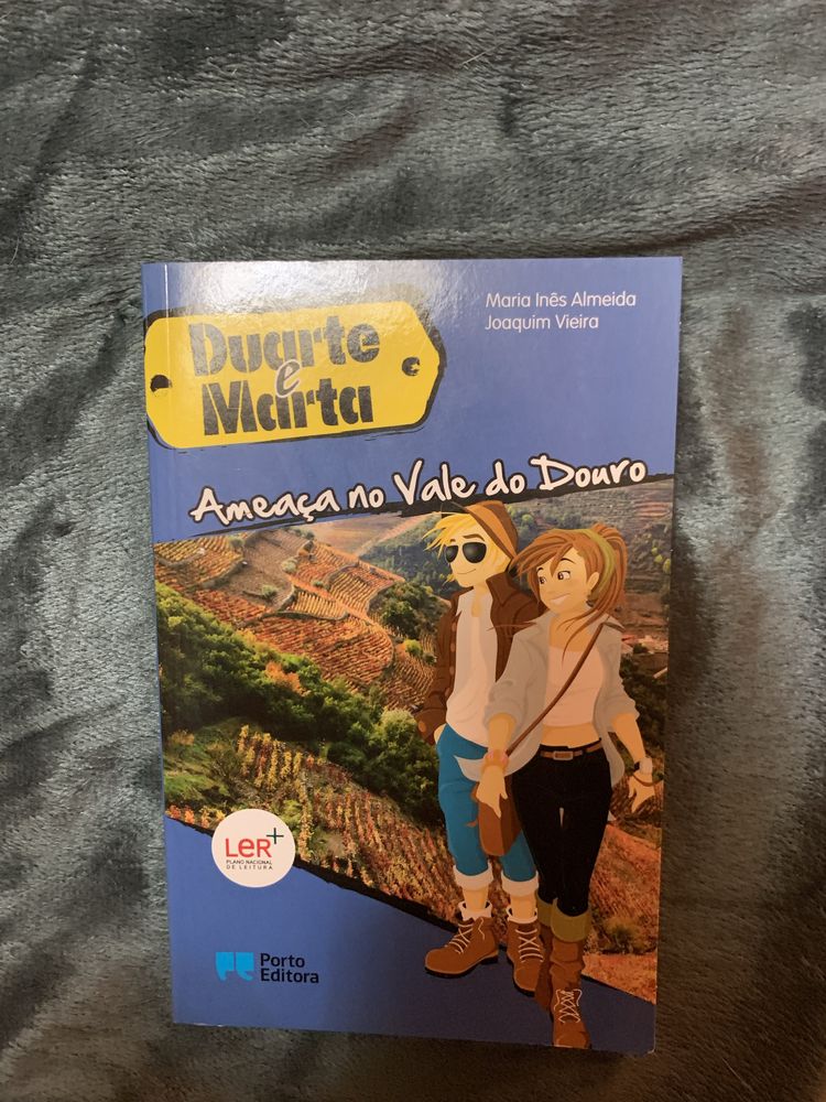 Livros “Duarte e Marta” para jovens