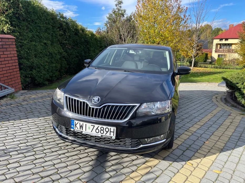 Skoda RAPID Skoda Rapid Liftback z 2019 roku z silnikiem benzynowym 1.0 TSI