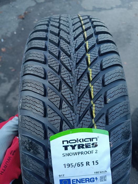 Nokian 195/65 R15 91T Snowproof 2