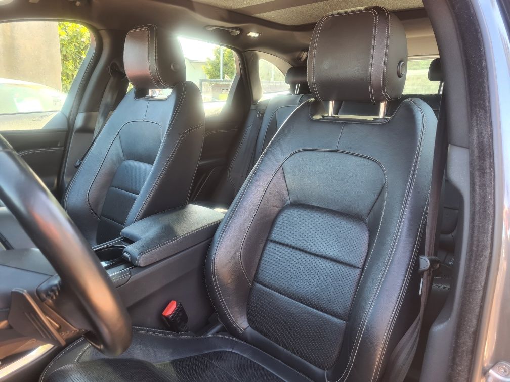 Jaguar F-Pace / R Sport / Full Opcja / Zarejestrowany / 2,0 diesel /