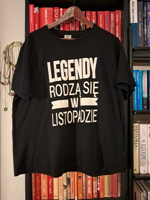 Duży t-shirt dla listopadowego jubilata