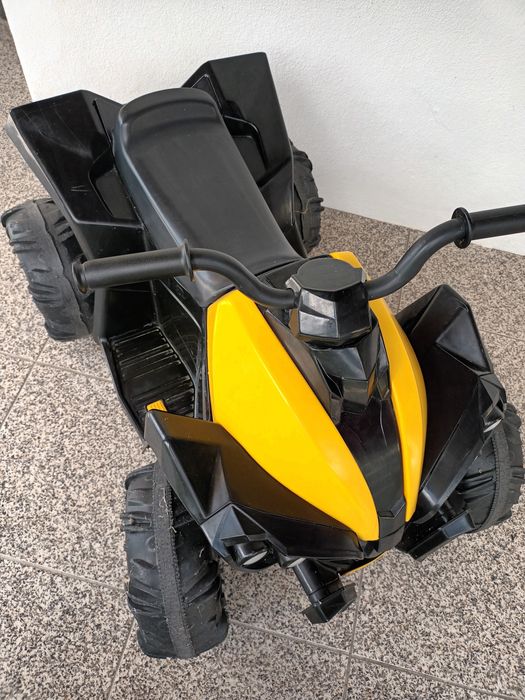 Moto quatro elétrica 12V FEBER
