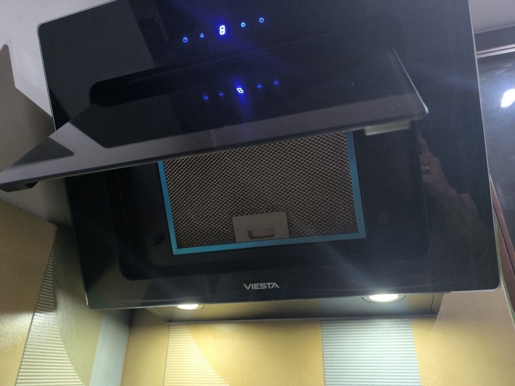 Okap kuchenny  Viesta 60cm Dostępny również okap wyspowy 90cm nowy
