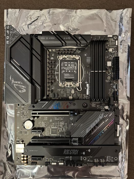 Asus ROG STRIX B760-F gaming wifi s1700